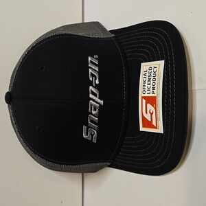 New, Snap-on Tools Black & Gray Mesh Back Snapback Hat